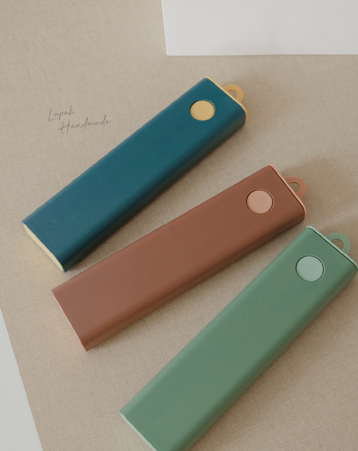 Haru Cutlery Set in Blue Yellow