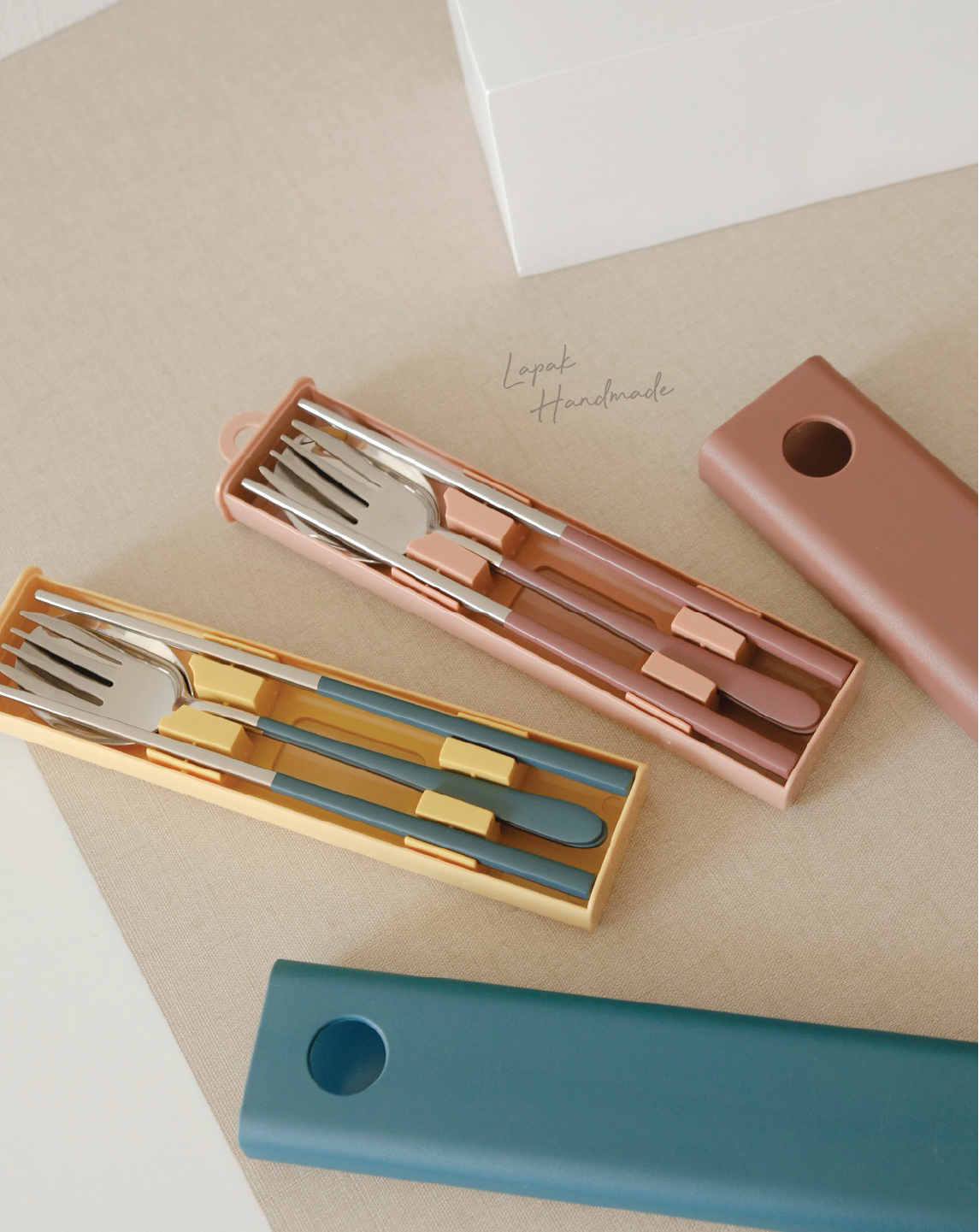 Haru Cutlery Set in Blue Yellow