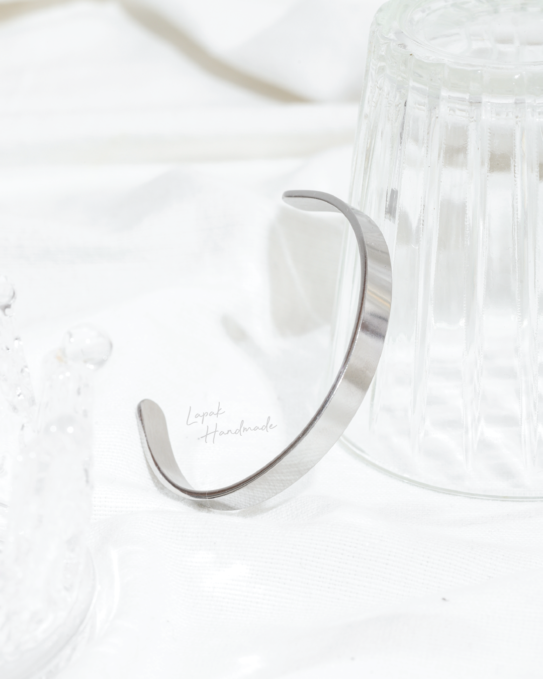 Classic Bangle in Silver