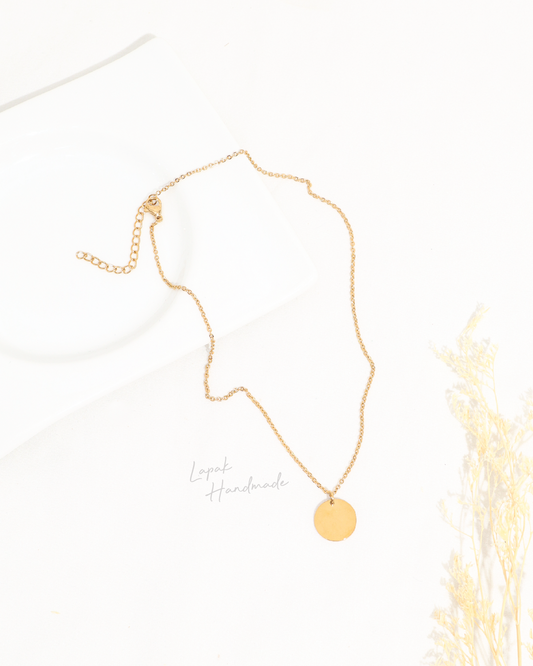 Lunar Necklace in Gold